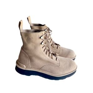 Sorel Cream Suede Genuine Leather Rubber Outsole Combat Boots size 7